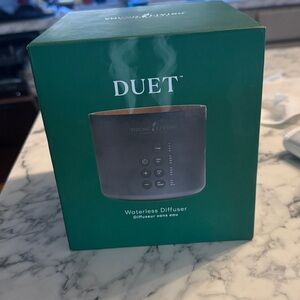 NEW Young Living Duet Diffuser in box waterless diffuser Discontinued.
